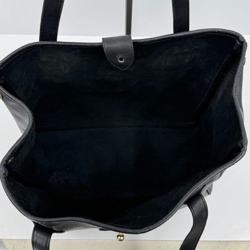 Levenger Black Leather Tote Bag Business Shoulder Purse Laptop Work Travel